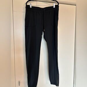 Zyia active black Peak Zipper long Joggers